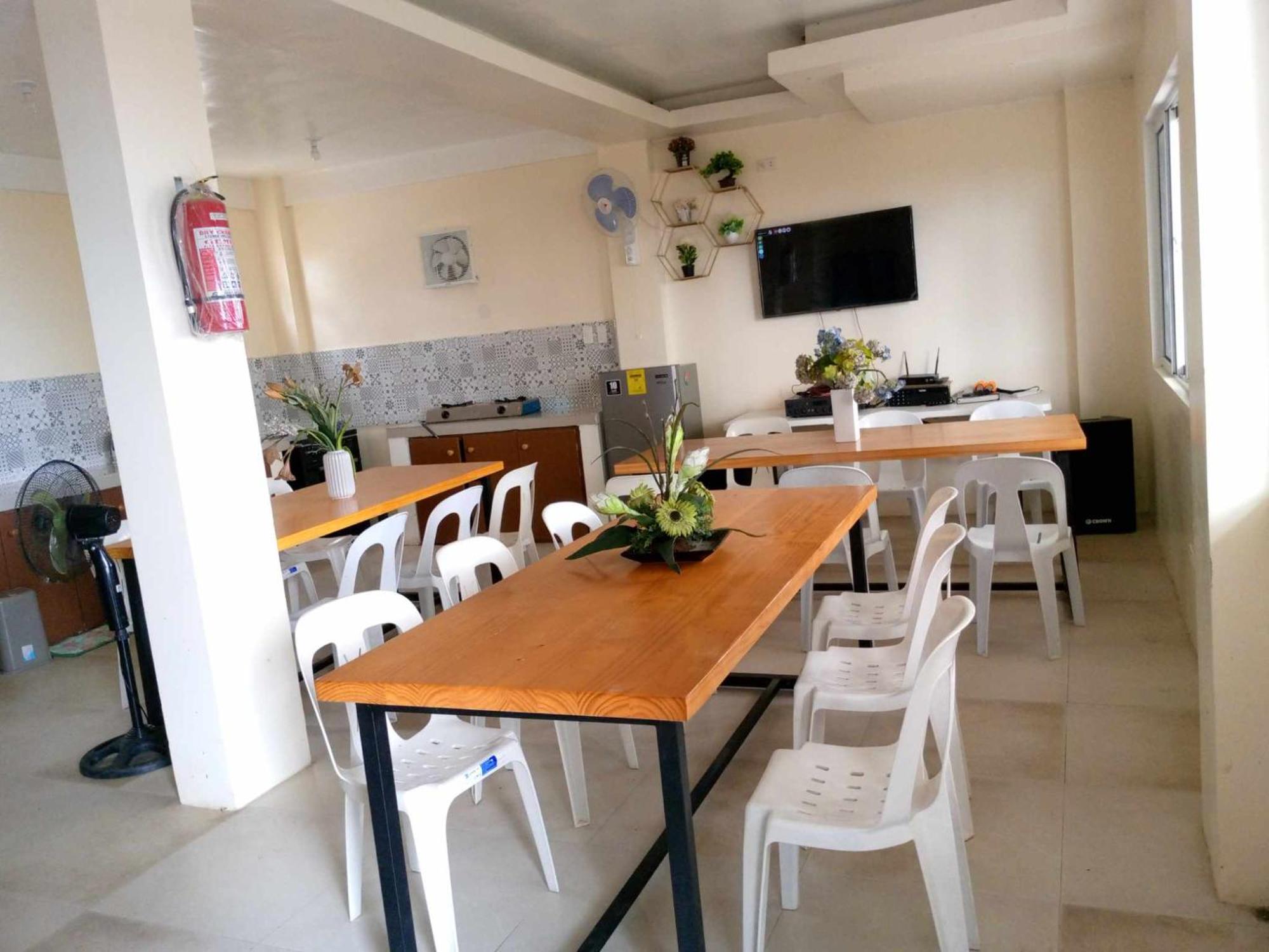 Costa Alora Beach Resort Dingalan Ngoại thất bức ảnh