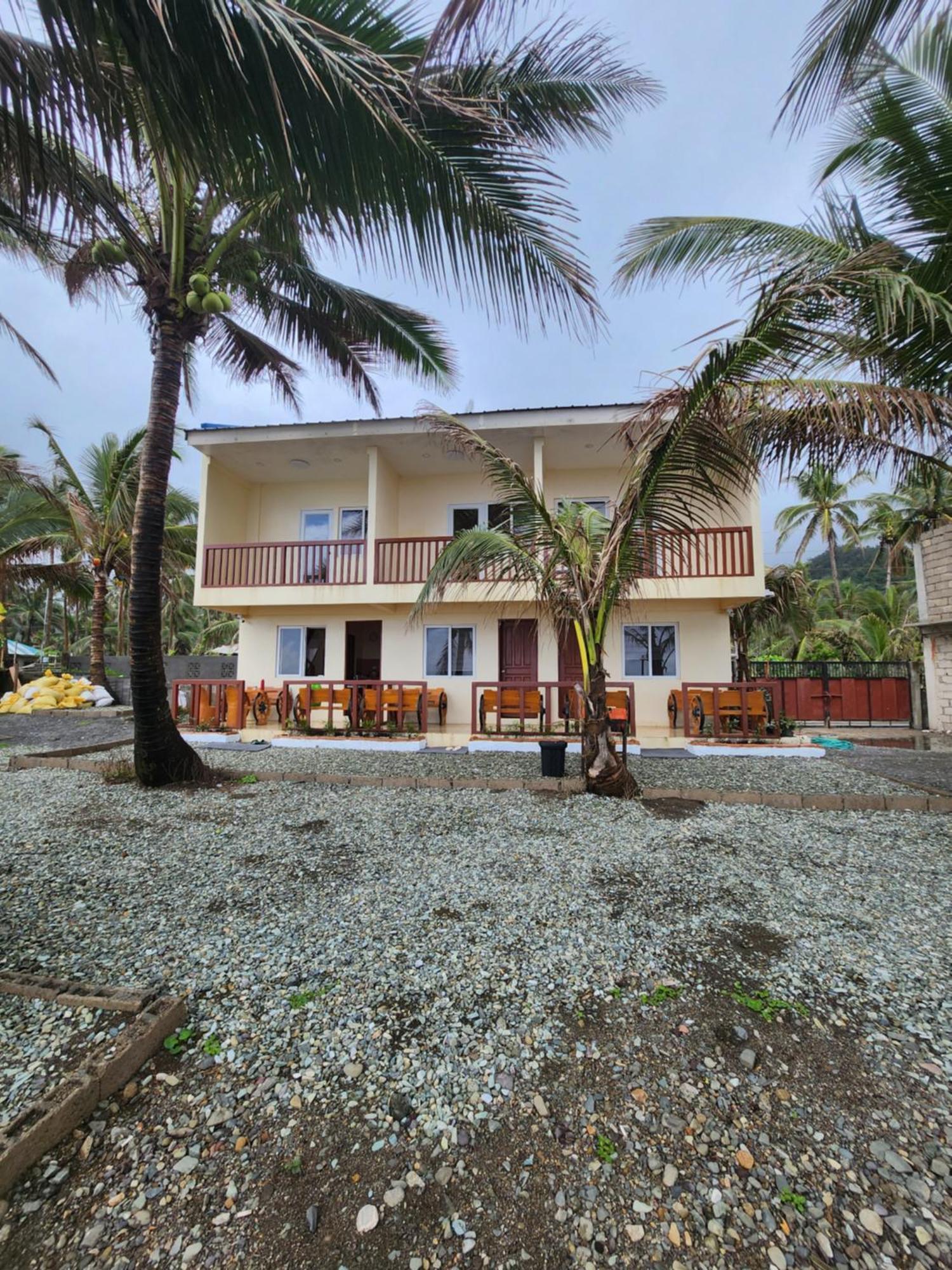 Costa Alora Beach Resort Dingalan Ngoại thất bức ảnh